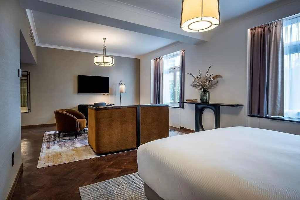 Saint-Josse-ten-Noode Doubletree By Hilton Brussels City 4*,  בלגיה